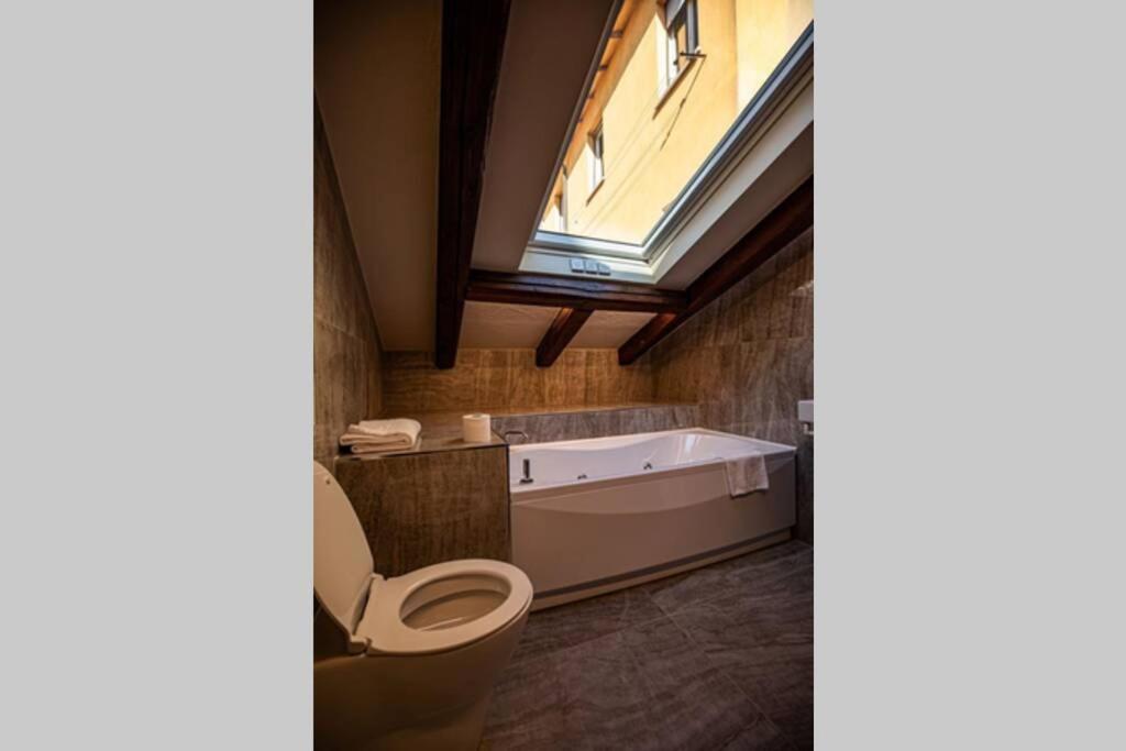 Appartamento Palazzo Bocchi Болонья Экстерьер фото