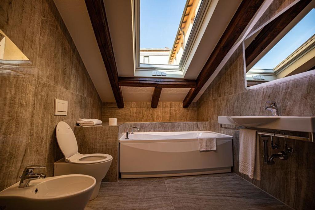 Appartamento Palazzo Bocchi Болонья Экстерьер фото